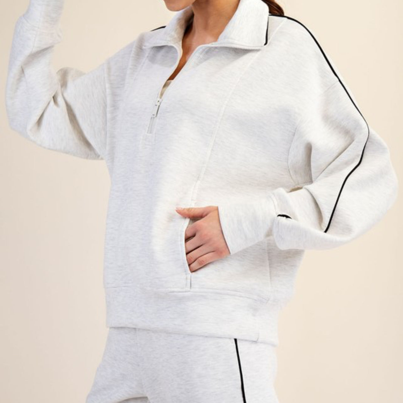 Rae Mode Grey/Black Pullover