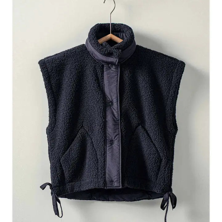 Urban Daizy Sherpa Vest