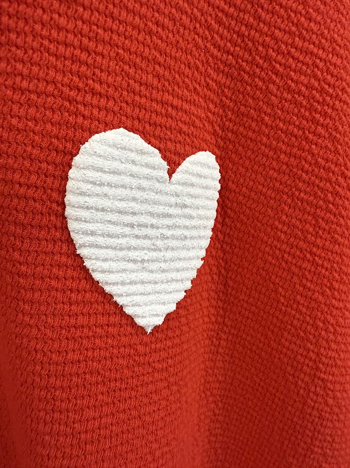 Tres Bien Knit Heart L/S Top