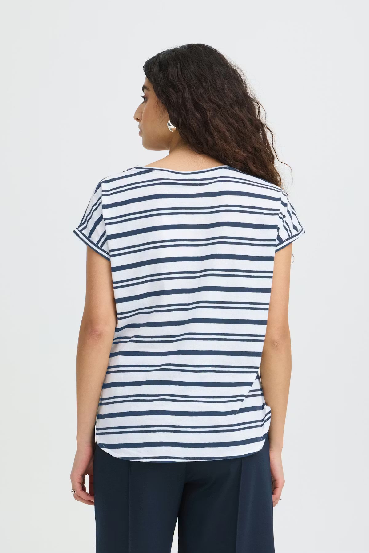 IHYULIETTA Relaxed Striped Tee