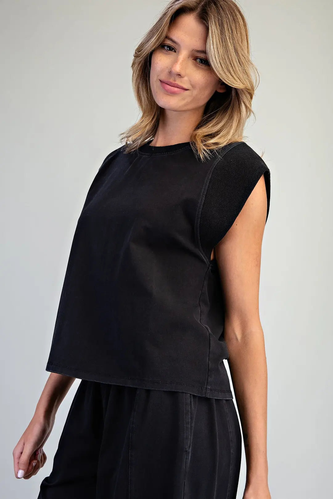 Structured Ribbed Shoulder Top