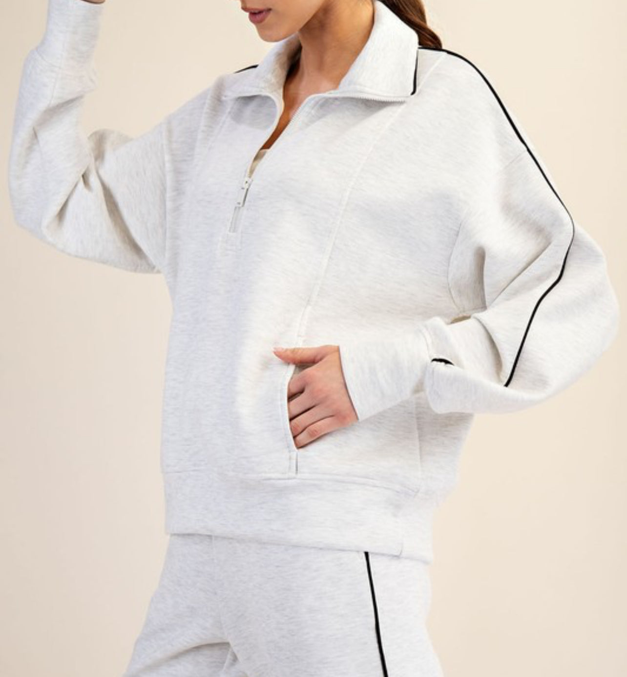 Rae Mode Grey/Black Pullover