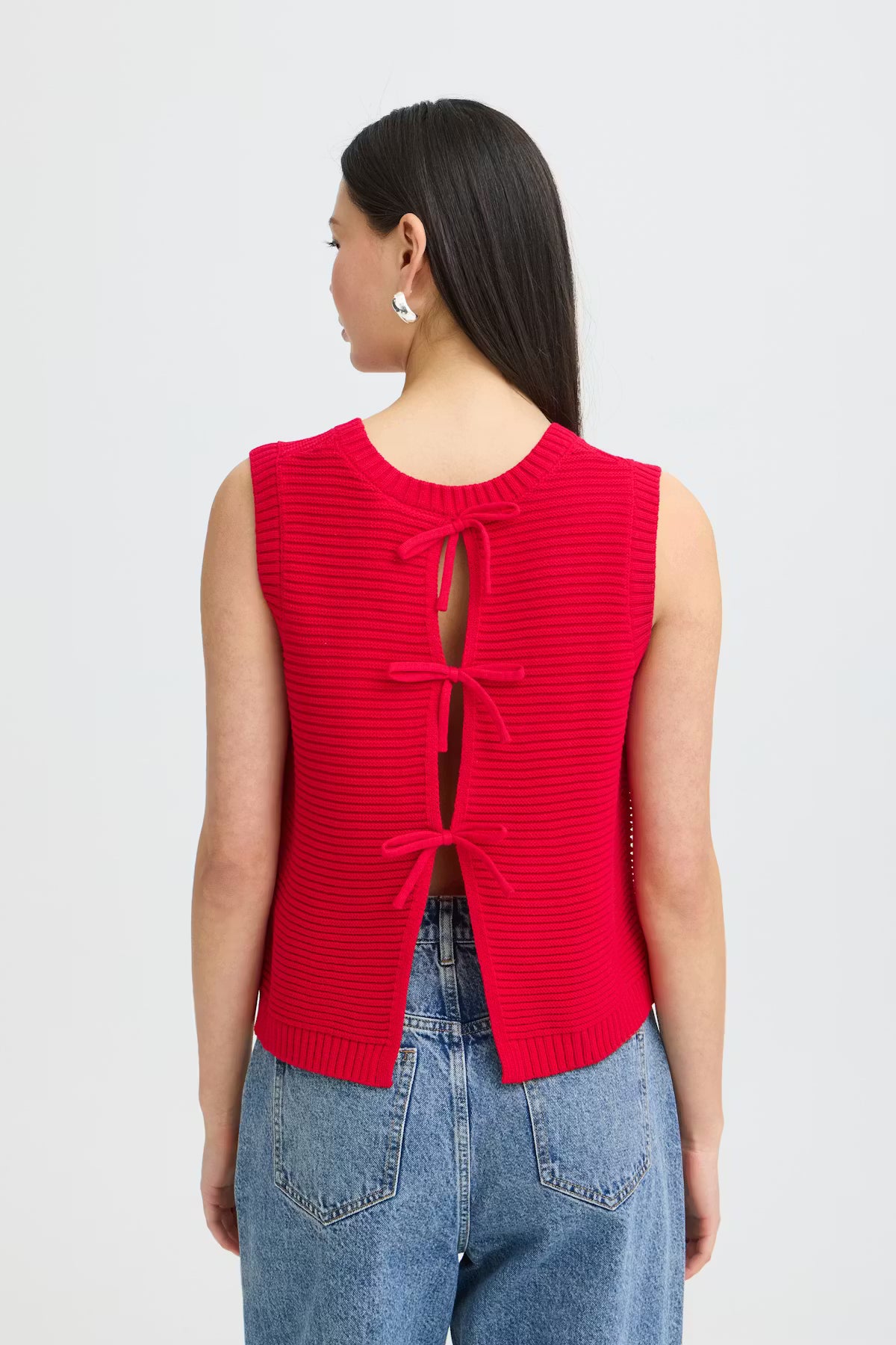 ICHI Sleeveless Knit Vest