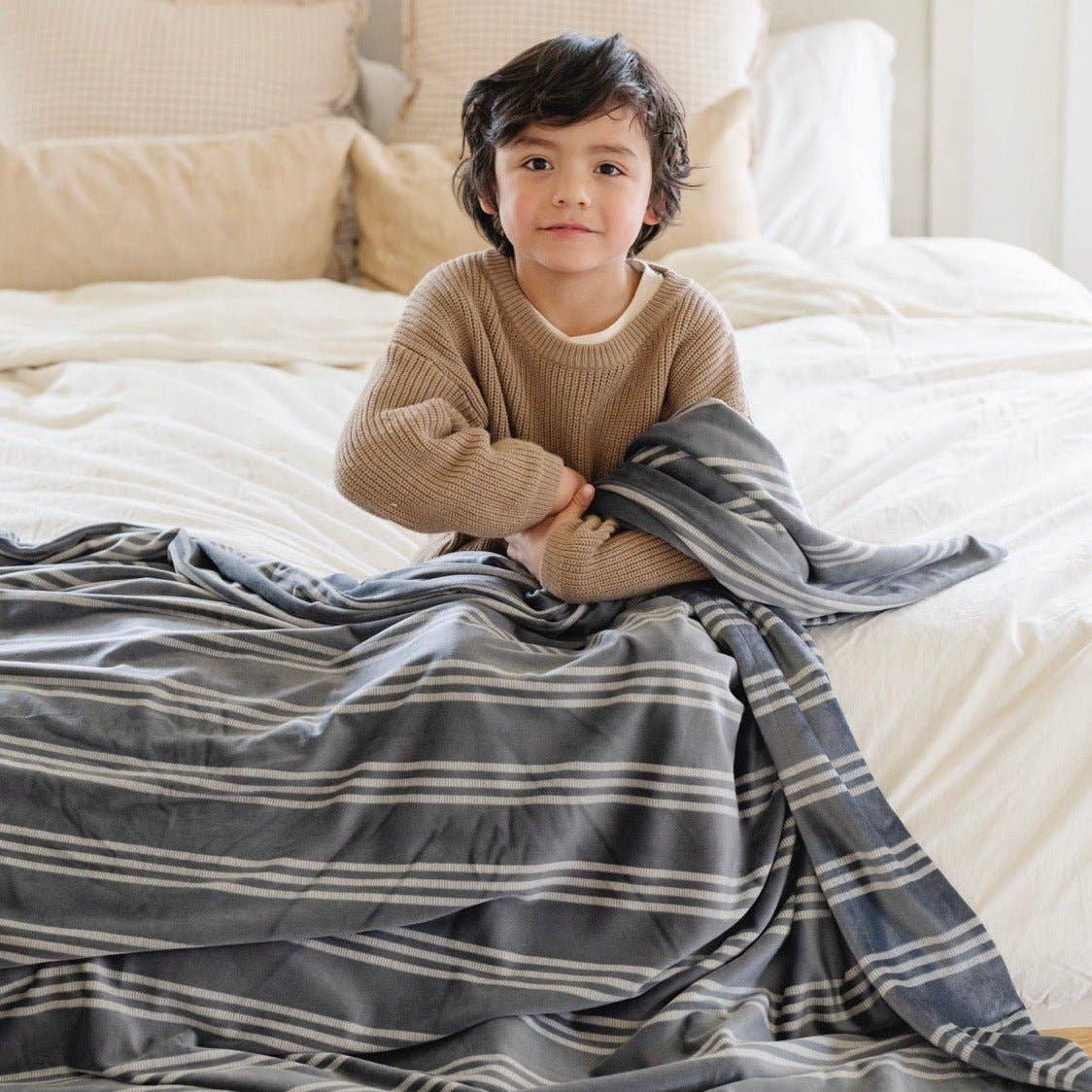 SARANONI MINKY STRETCH XL THROW BLANKETS