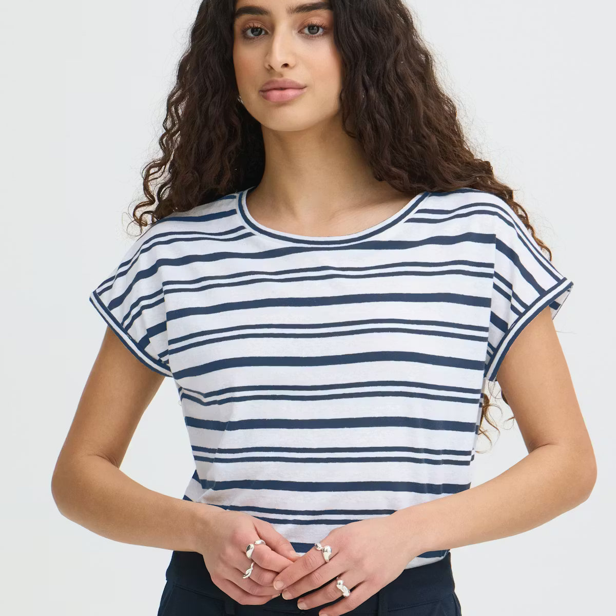 IHYULIETTA Relaxed Striped Tee