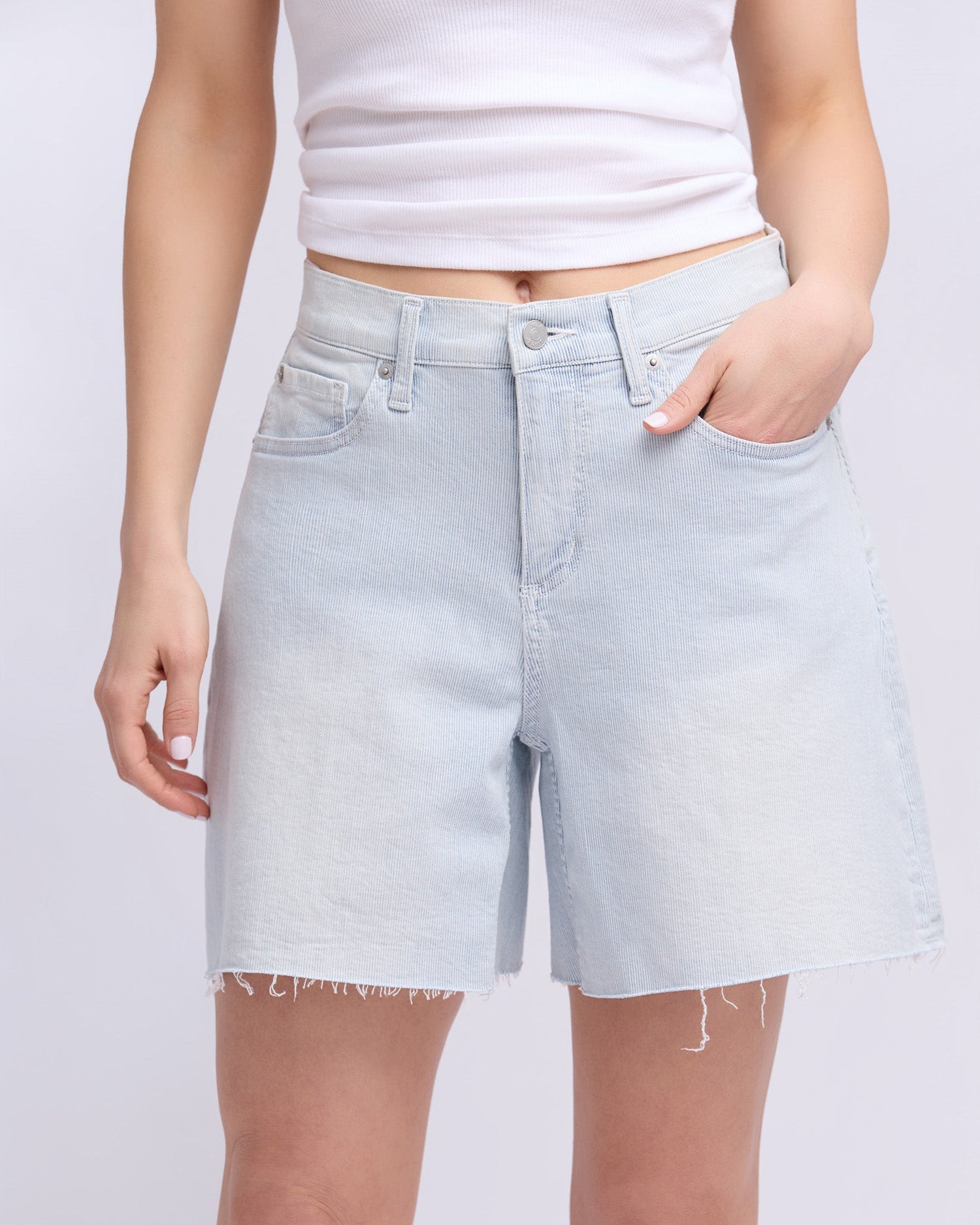 Yoga Jeans Lesley 6" Stretch Denim Shorts - Light Blue Wash
