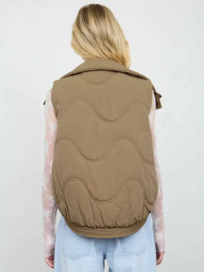 Blu Pepper Wave Quilted Snap-Front Stand Collar Vest - Mocha