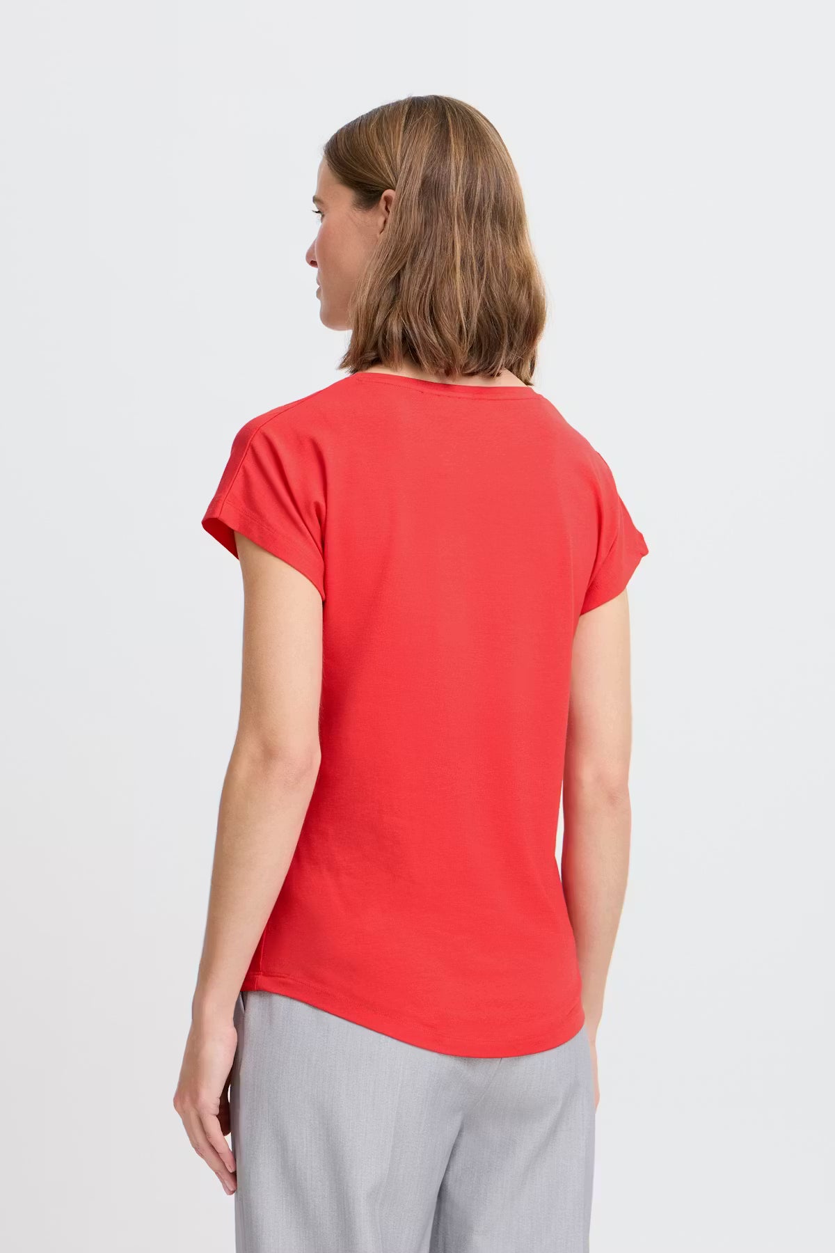 BYPAMILA Modern V-Neck Essential Tee