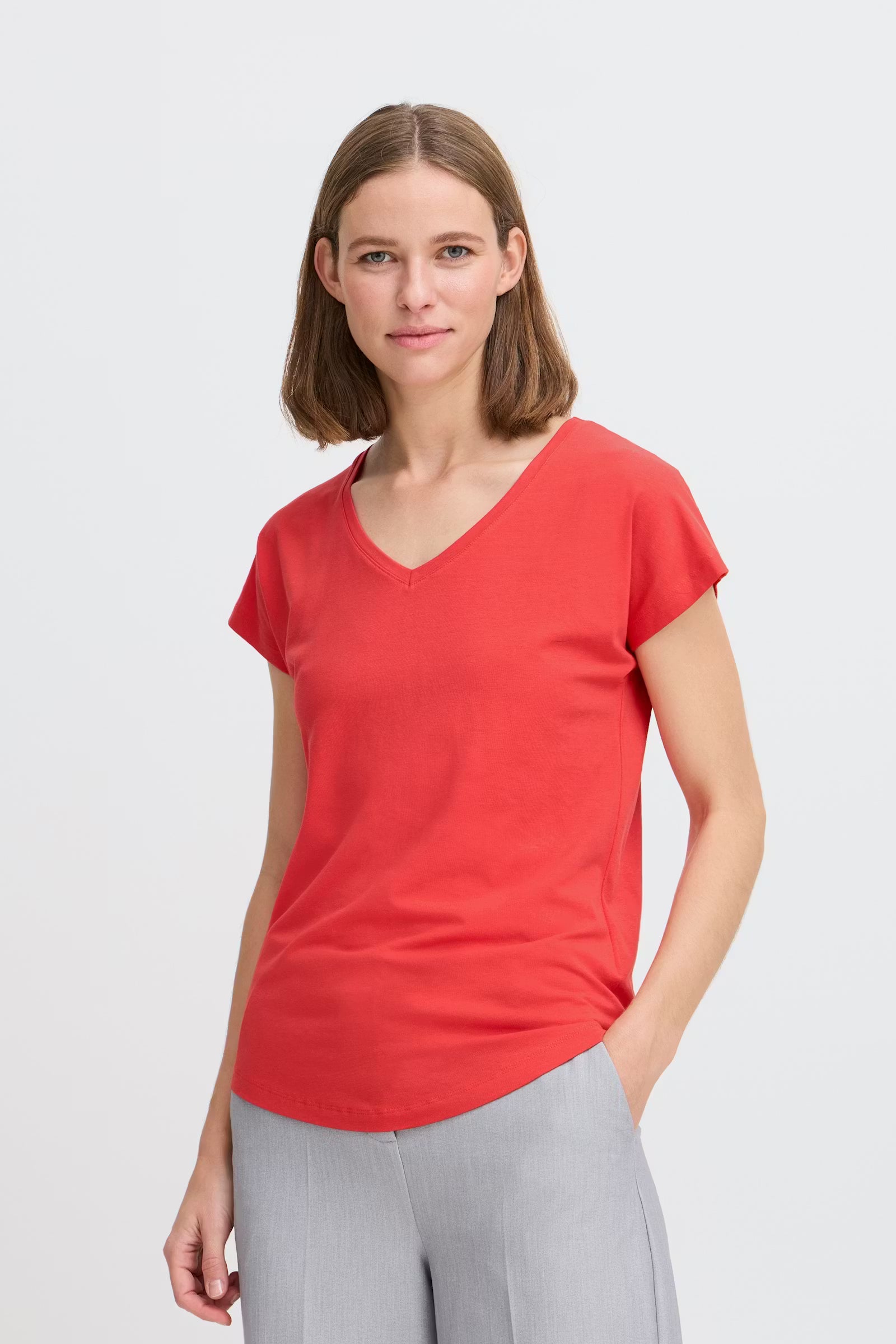 BYPAMILA Modern V-Neck Essential Tee