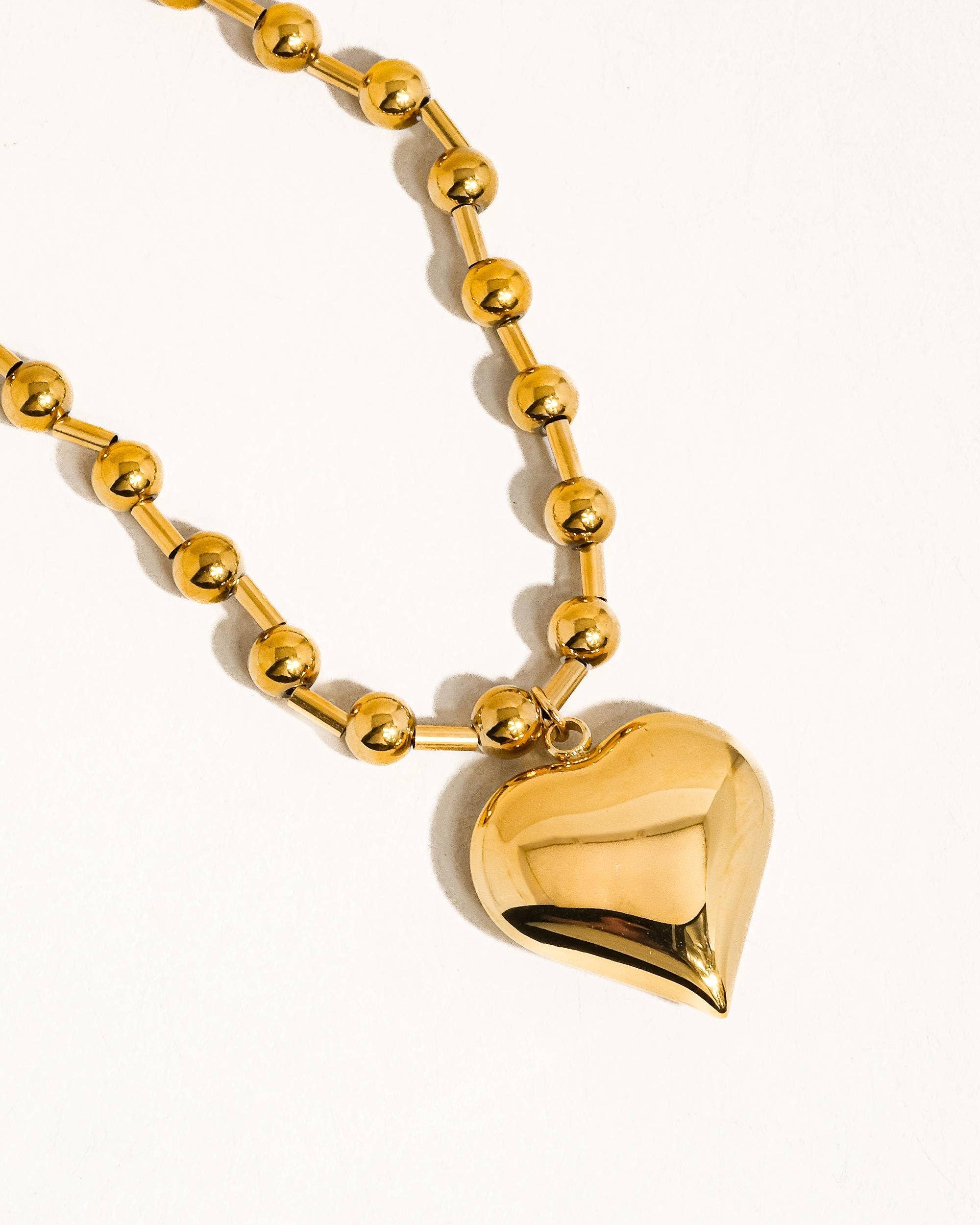 Paris 18K Gold Non-Tarnish Large Heart Chain Necklace