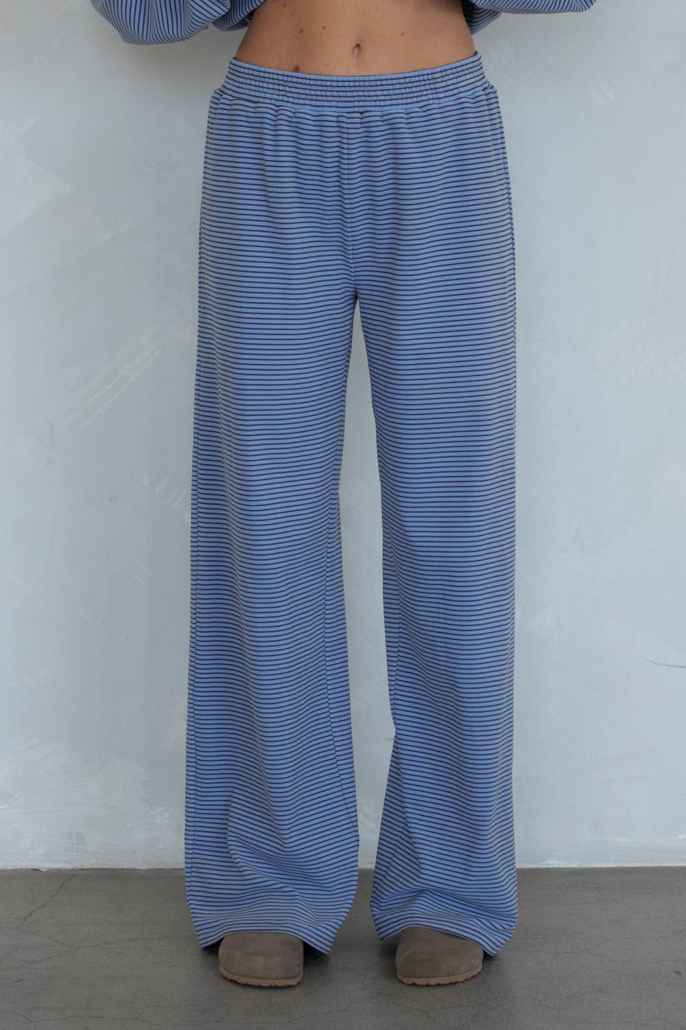 Things Between Elastic Waist Leisure Levi Pants