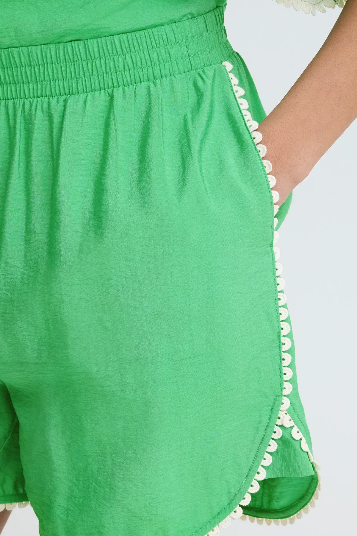 IHLENI Shorts