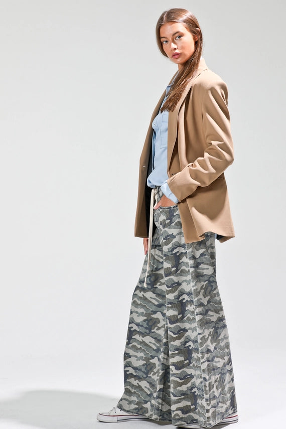 NoaBoa Wide Camo Pants