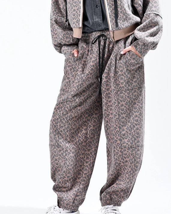 NoaBoa Leopard Print Sweatpants
