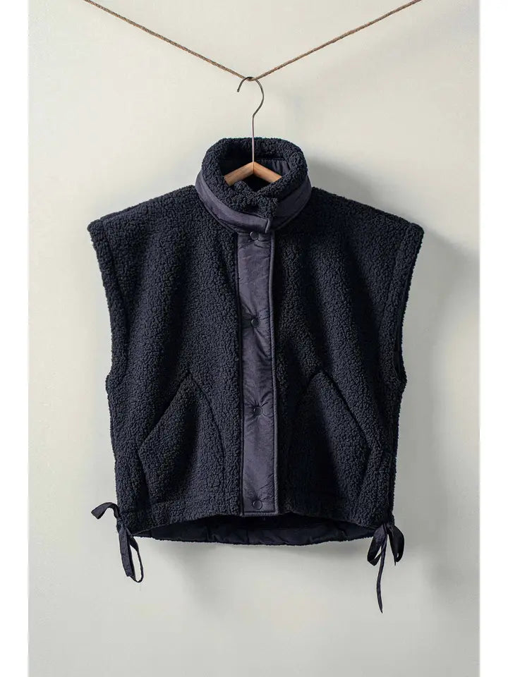 Urban Daizy Sherpa Vest