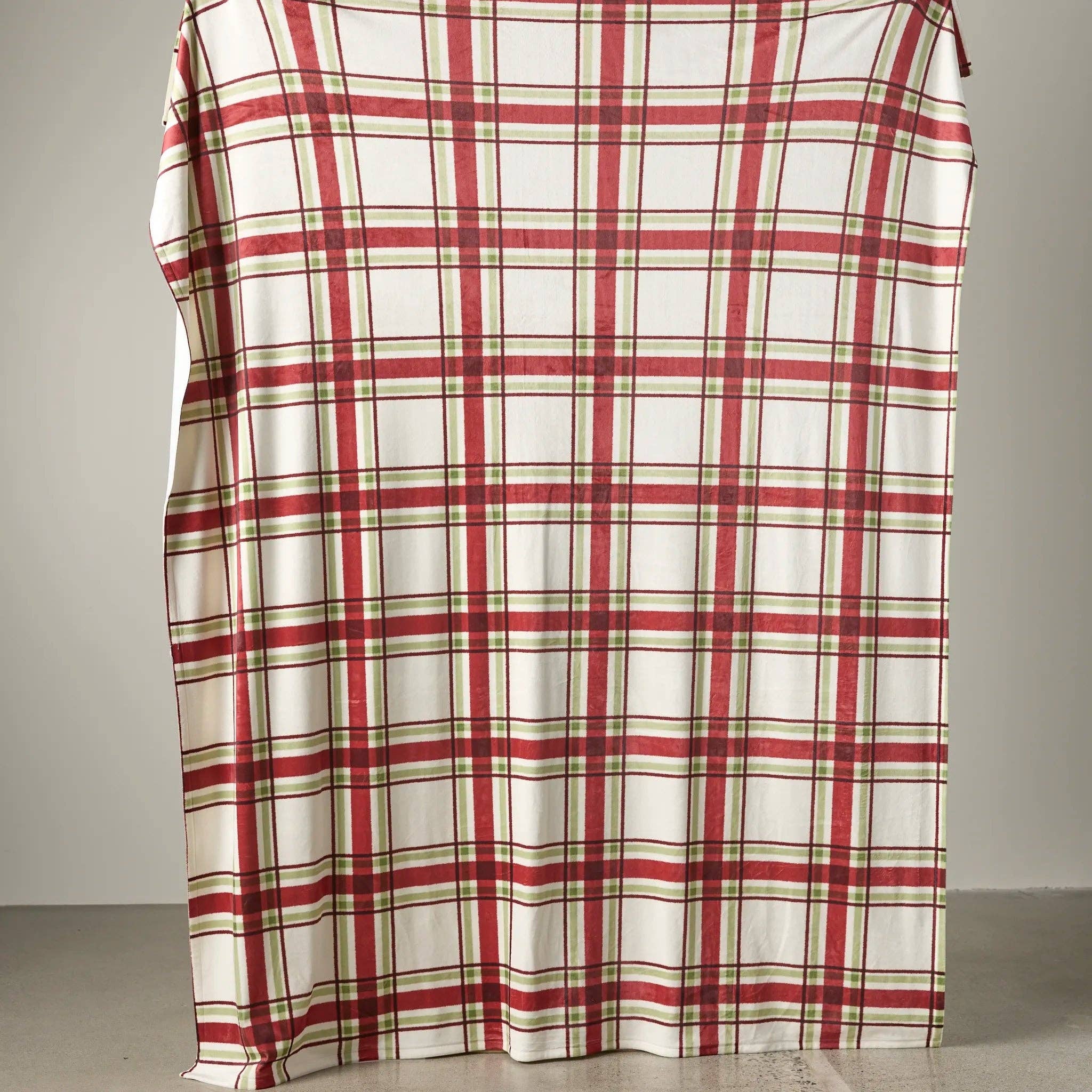 Cozy Cabin Butter Blanket - Holiday 2026