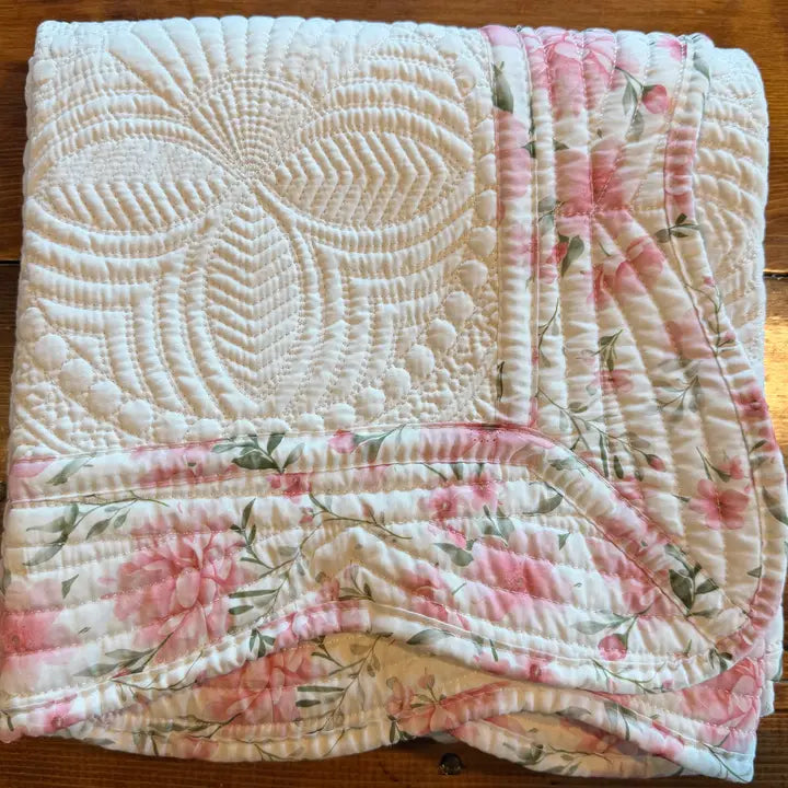Pink Floral Quilt - Large