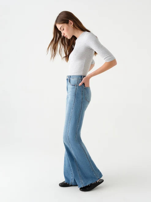 Daze Denim Far Out High Rise Wide in Make Believe