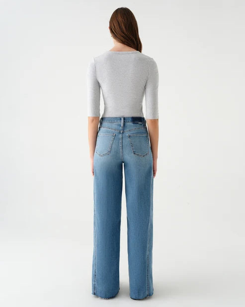 Daze Denim Far Out High Rise Wide in Make Believe
