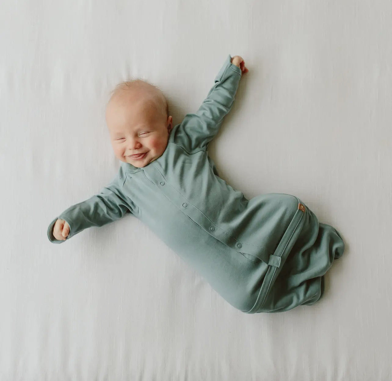 goumikids Convertible Sleeper Baby Gown