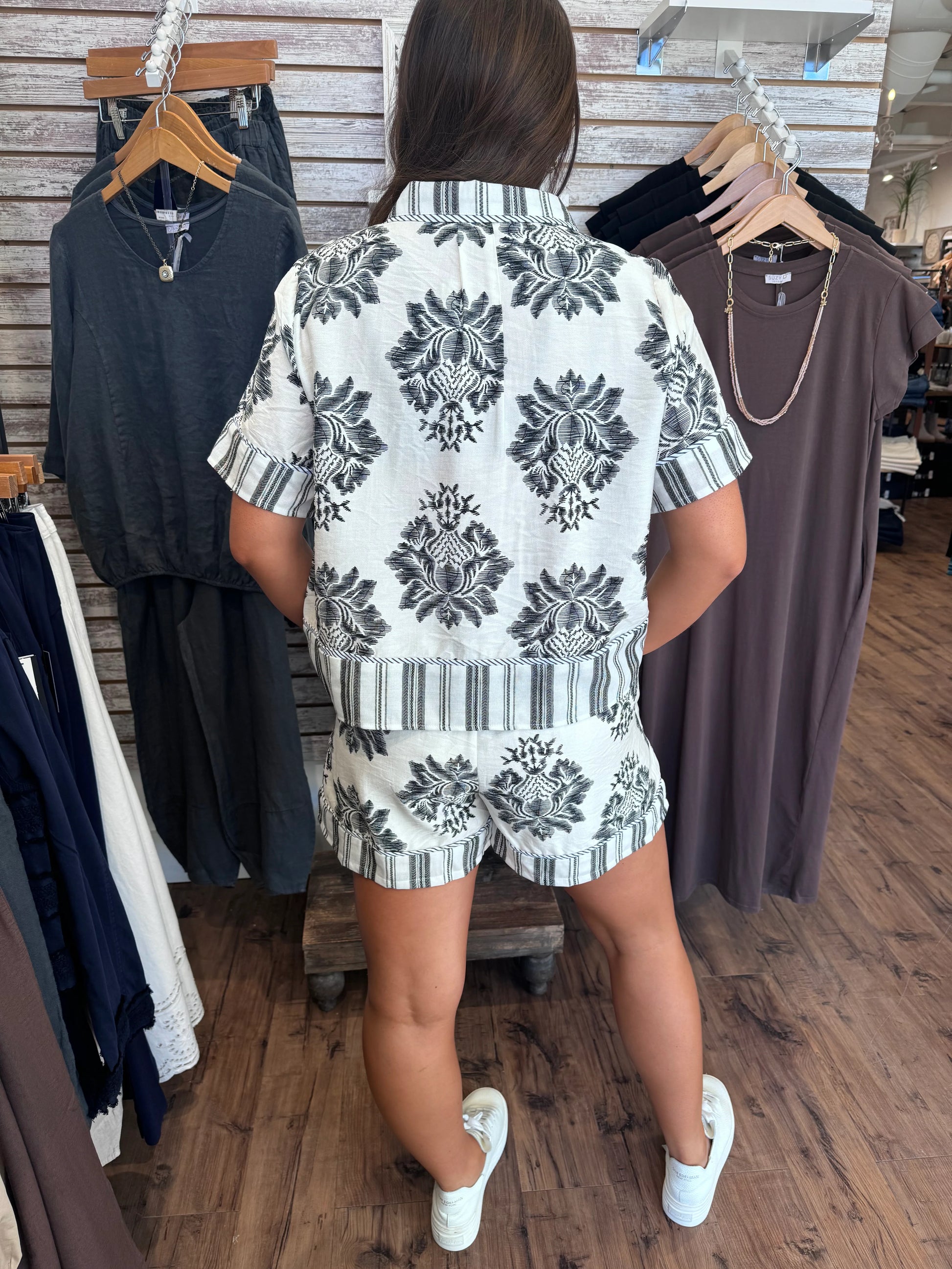 Doe & Rae Printed Shorts