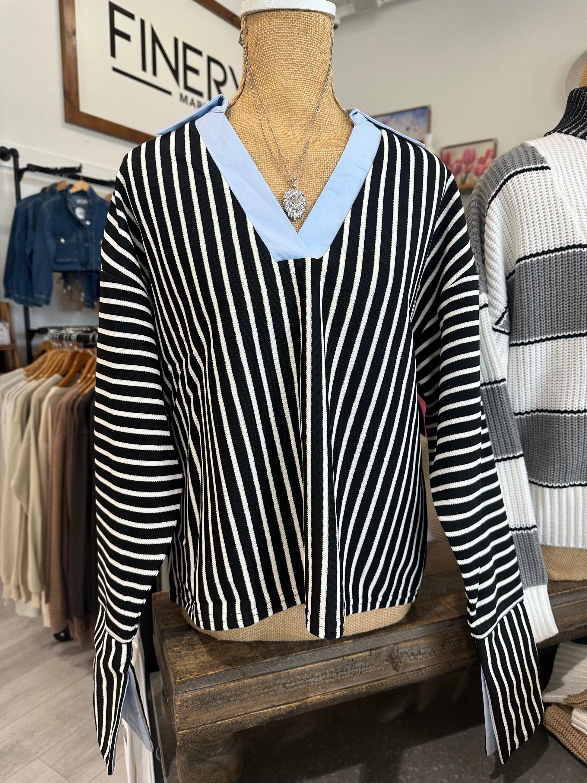 Stripe Overfit V-Neck Top