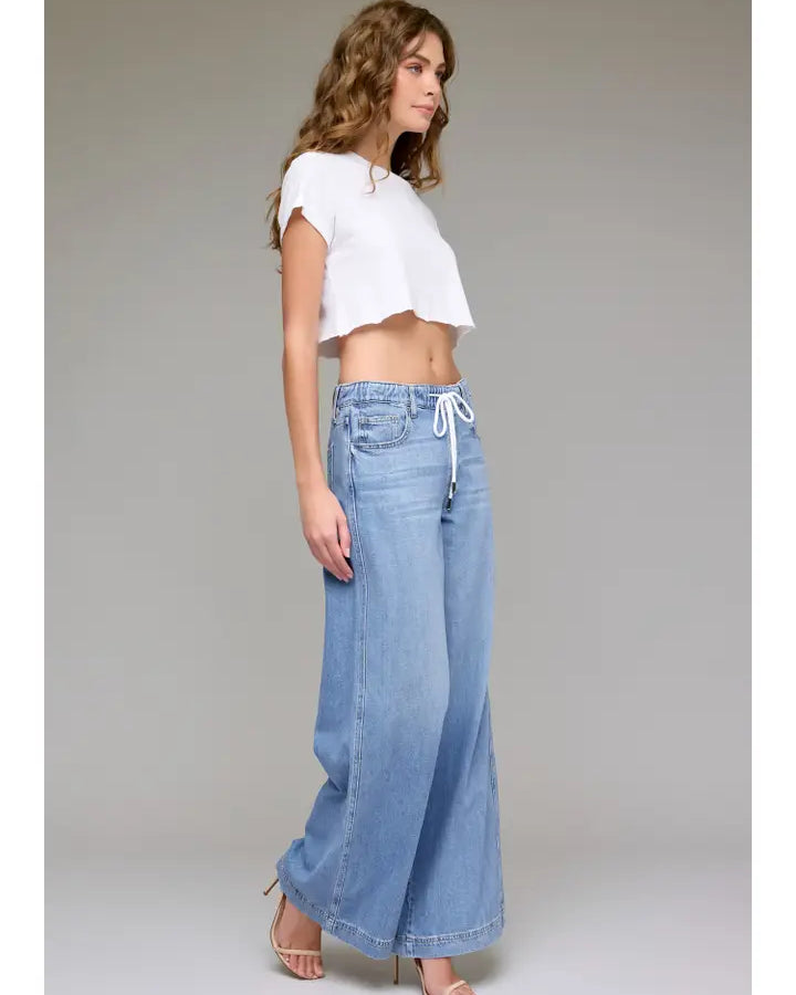 Nori Super Soft High-Rise Wide Leg Elastic Waist Jeans