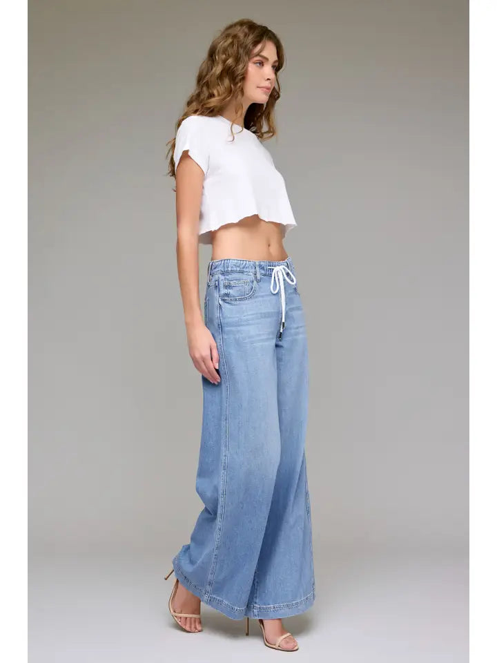 Nori Super Soft High-Rise Wide Leg Elastic Waist Jeans