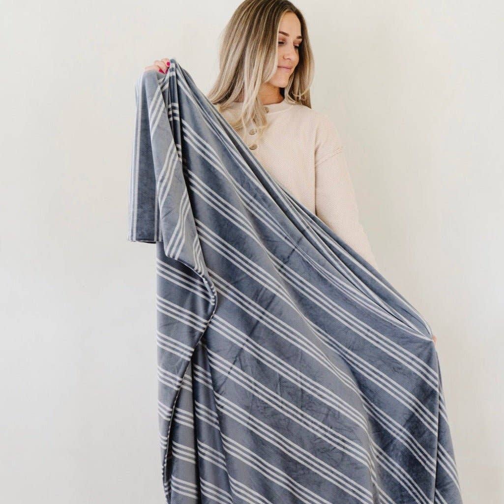 SARANONI MINKY STRETCH XL THROW BLANKETS