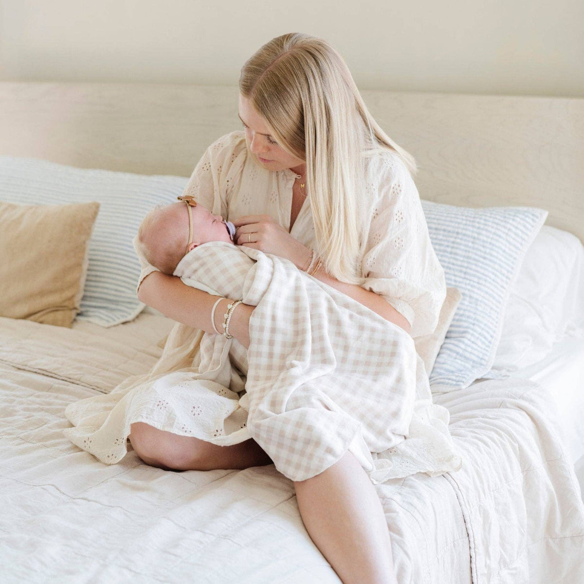 SARANONI MINKY STRETCH LUXE SWADDLE/BLANKET