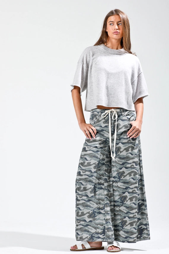 NoaBoa Wide Camo Pants