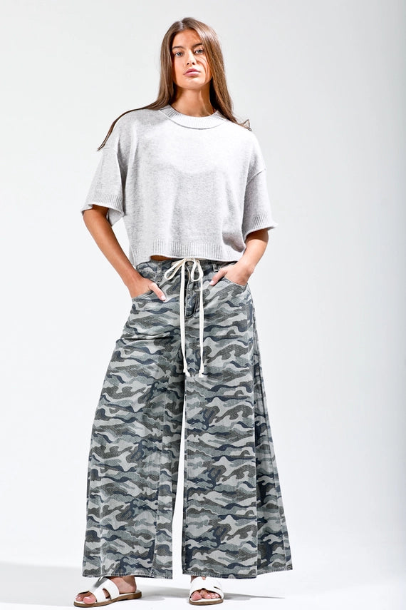 NoaBoa Wide Camo Pants