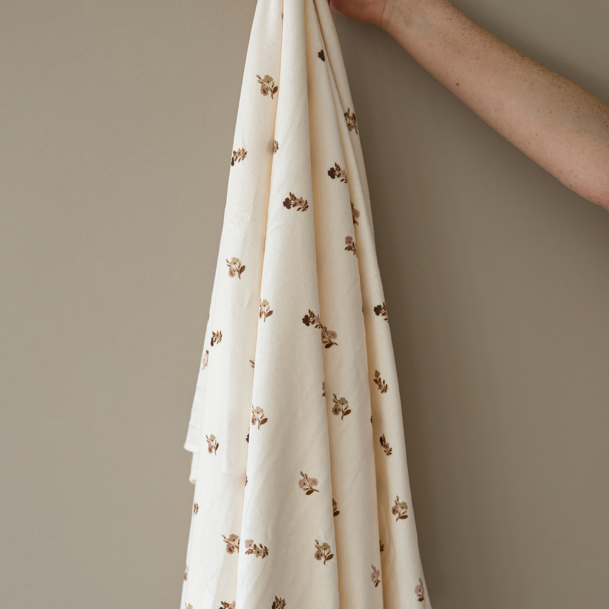 SARANONI MINKY STRETCH LUXE SWADDLE/BLANKET