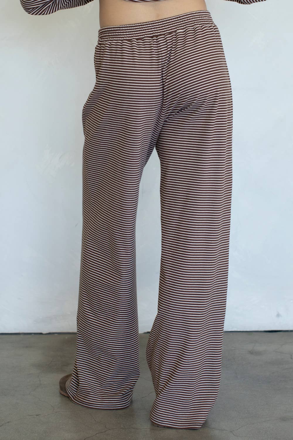 Things Between Elastic Waist Leisure Levi Pants