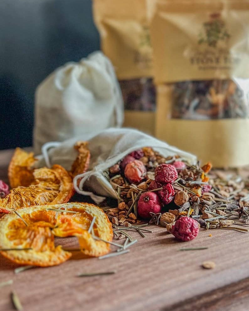Christmas Morning Stovetop Potpourri | Cinnamon, Orange, Pine & Cranberry Simmer Mix