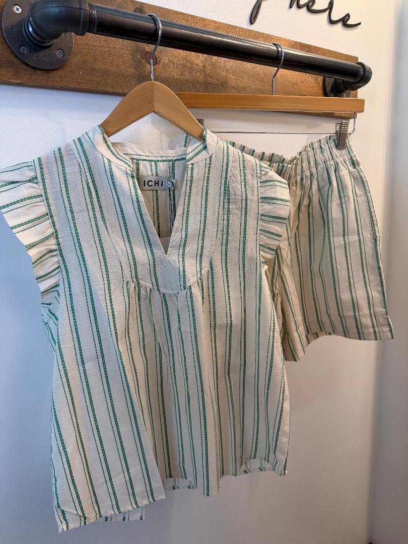 ICHI Relaxed Vertical Stripe Shorts