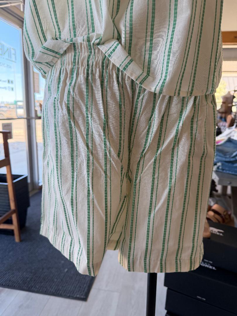 ICHI Relaxed Vertical Stripe Shorts