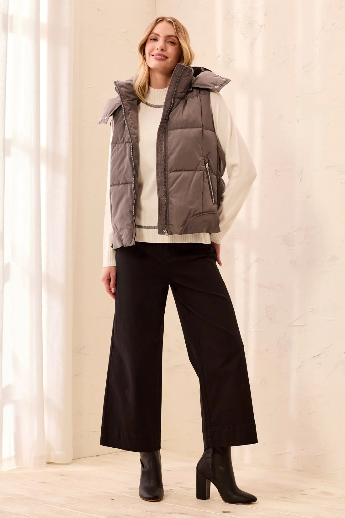 Quilted Puffer Vest With Removable Hood