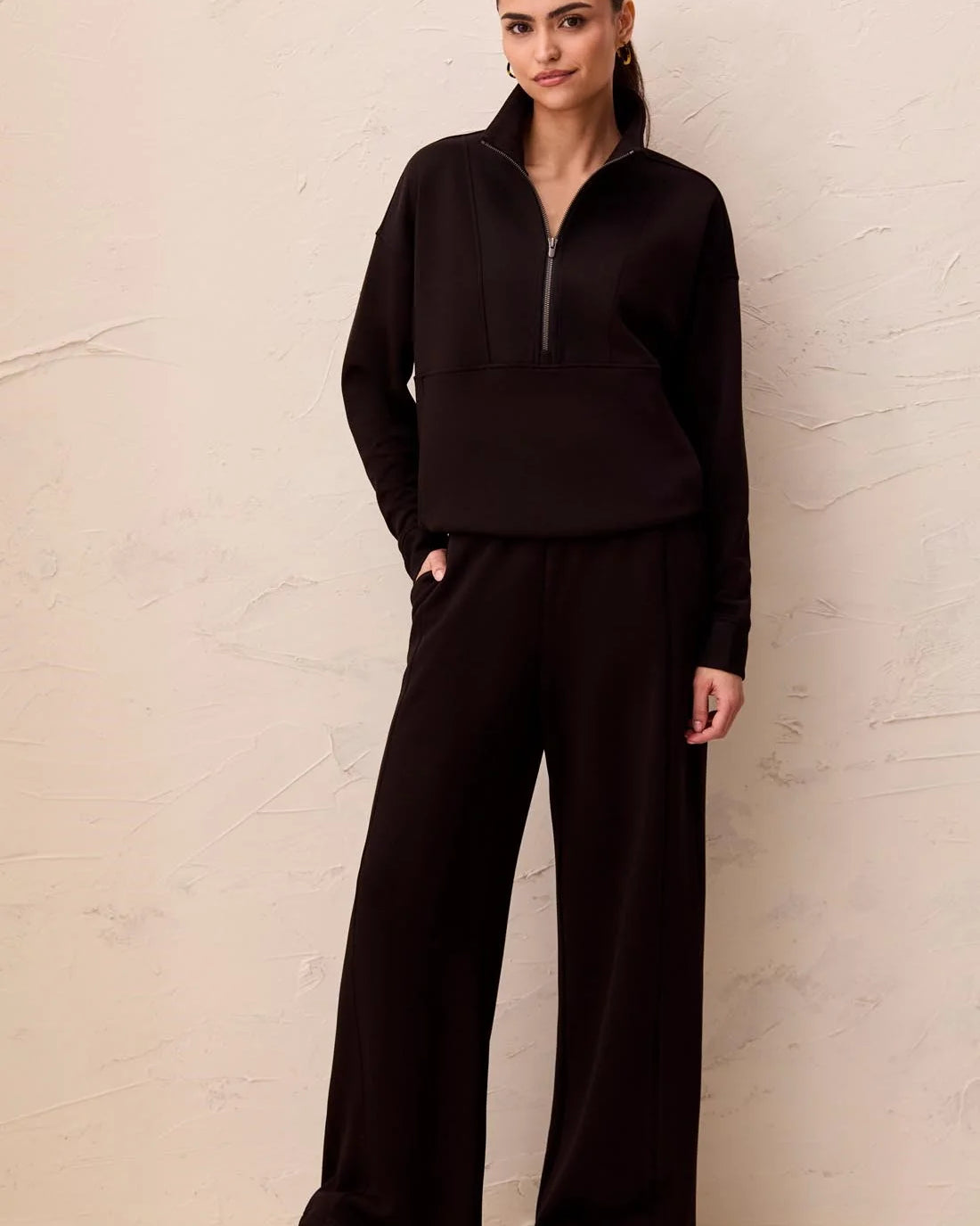 Luxe High-Stretch Pull-On Ankle Pant with Pockets