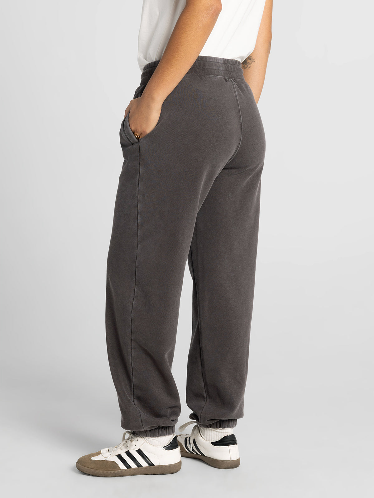 Thread & Supply Ashford Relaxed Drawstring Joggers